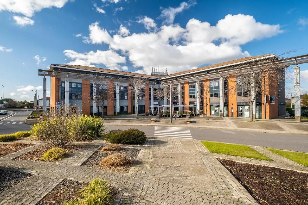 Clarion Aparthotel Toulouse Blagnac Airport 4*,