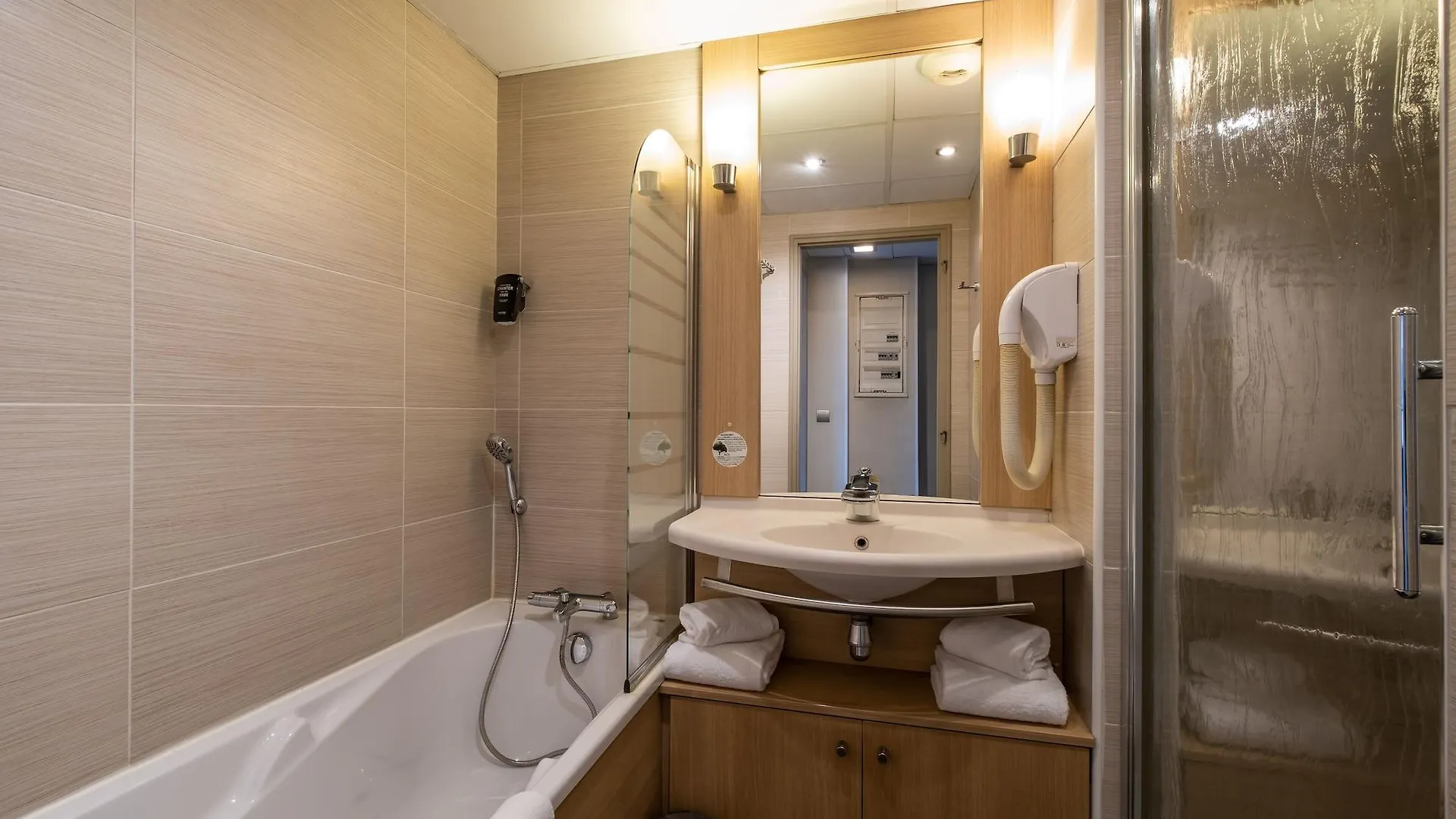 Hotel Clarion Aparthotel Toulouse Blagnac Airport
