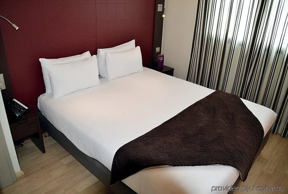 Clarion Aparthotel Toulouse Blagnac Airport 4*,